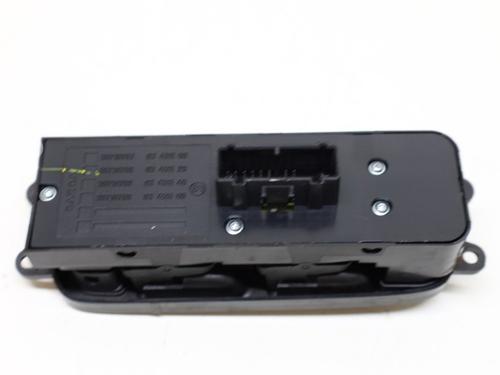 Switch VOLVO V50 (545) 2.4 | BP39720238I30 - Image 2