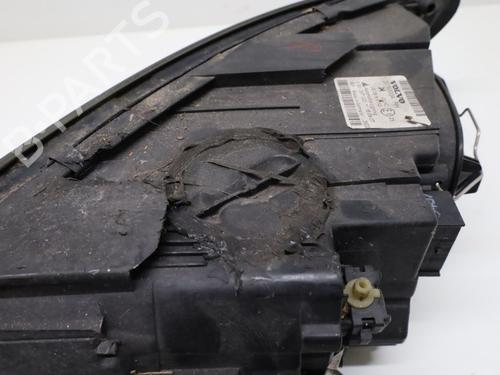 Right headlight VOLVO V50 (545) 1.8 | BP32520016C29