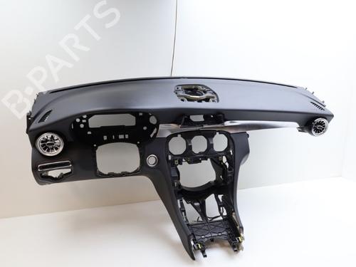 Salpicadero Salpicadero MERCEDES-BENZ C-CLASS (W205) C 180 (205.040, 205.140) (156 hp) 31956680 31956680