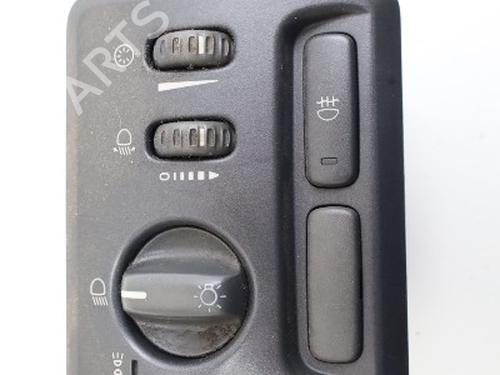 Used Headlight switch VOLVO V70 II (285) 2.4 (140 hp) 30151373