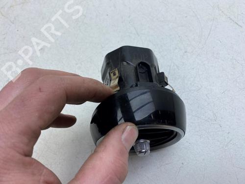 Luftventil MERCEDES-BENZ C-CLASS (W205) C 180 (205.040, 205.140) (156 hp) 32871579