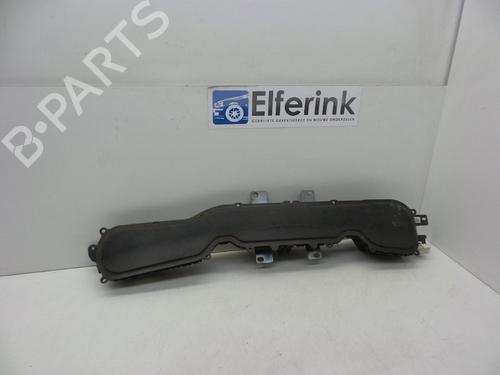 Autre VOLVO V40 Hatchback (525) T2 (122 hp) 18625969