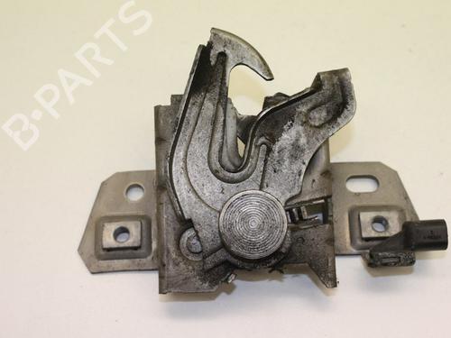 Used Hood lock VOLVO V50 (545) D5 (179 hp) 18611028