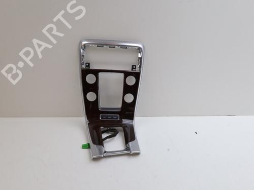 Used Middle console VOLVO V60 I (155) D6 Hybrid AWD (280 hp) 29332444