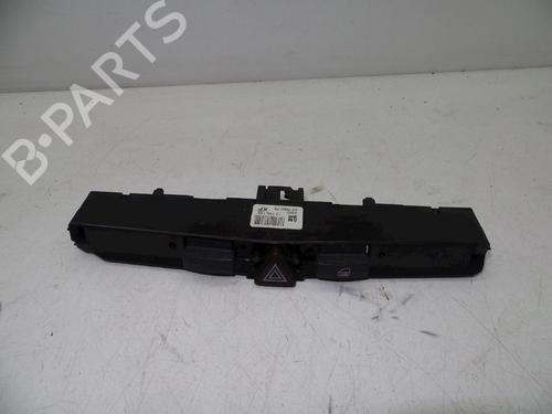 Used Switch Switch OPEL ZAFIRA / ZAFIRA FAMILY B (A05) 1.9 CDTI (M75) (120 hp) 18617784 18617784