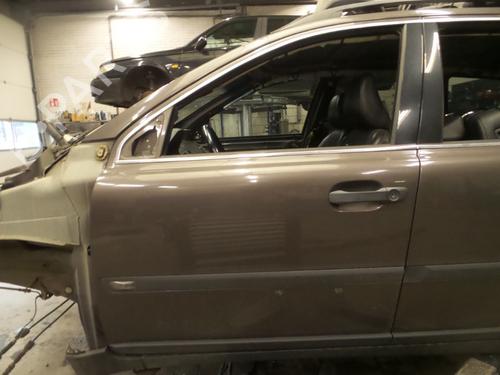 Used Left front door VOLVO XC90 I (275) D5 AWD (185 hp) 18633778