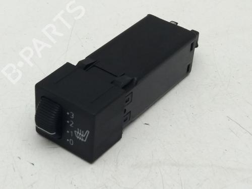 Used Switch Switch SAAB 9000 Hatchback 2.0 -16 CS (131 hp) 18634671 18634671
