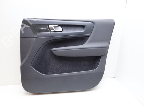 Høyre frontpanel VOLVO XC40 (536) Recharge (252 hp) 32228937