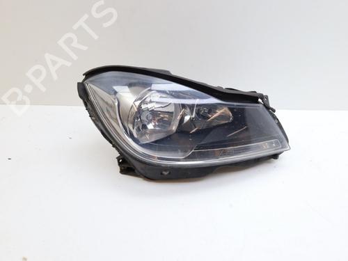 Used Right headlight MERCEDES-BENZ C-CLASS (W204) C 180 CGI (204.049) (156 hp) 26662609