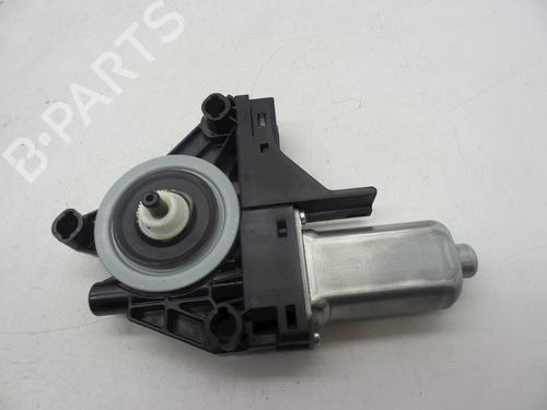 Used Electronic module Electronic module VOLVO XC60 I SUV (156) D5 AWD (205 hp) 18619379 18619379