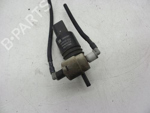 Used Washer pump Washer pump 18619616 18619616