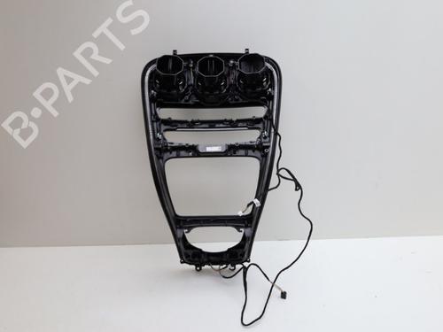 Middle console MERCEDES-BENZ C-CLASS (W205) C 180 (205.040, 205.140) | BP31956674I22 