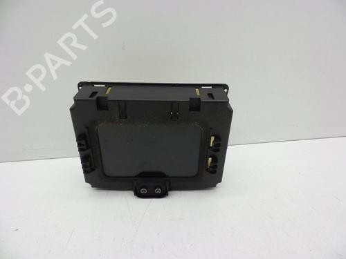 Used Display monitor OPEL ZAFIRA A MPV (T98) 2.0 DTI 16V (F75) (101 hp) 18622405