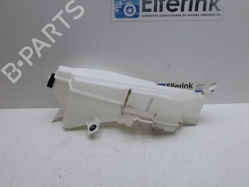 Used Windscreen washer tank Windscreen washer tank VOLVO V90 II Estate (235) B5 Mild-Hybrid (250 hp) 18636030 18636030