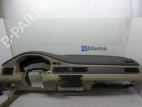 Used Dashboard Dashboard VOLVO V70 III (135) 2.4 D (163 hp) 18624805 18624805