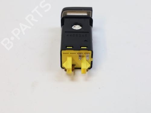 Switch SAAB 9-3 (YS3D) 2.0 Turbo | BP21542598I30 