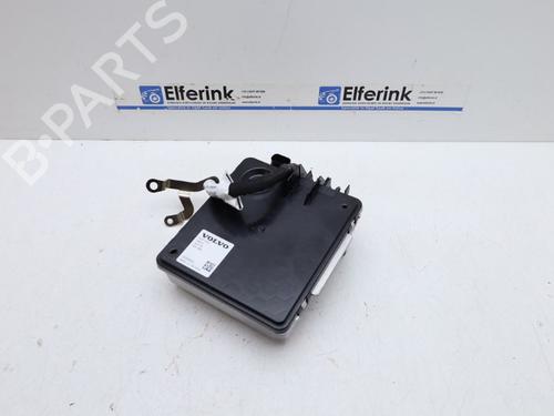 Used Inverter/Converter Inverter/Converter VOLVO V90 II Estate (235) B5 Mild-Hybrid (250 hp) 18635887 18635887