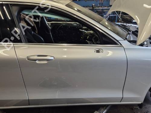 Used Right front door Right front door 39512725 39512725