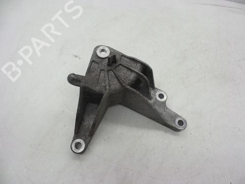 Used Engine mount Engine mount 18619759 18619759