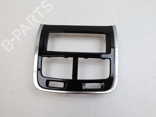 Used Middle console Middle console 31374735 31374735