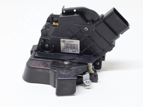 Høyre foran lås VOLVO V70 III (135) D4 (181 hp) 33178930