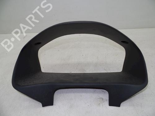 Used Middle console VOLVO C70 II Convertible (542) 2.0 D (136 hp) 18614269