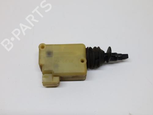 Sentrallåsmotor tankluke Sentrallåsmotor tankluke VOLVO S70 (874) 2.4 (144 hp) 33846853 33846853