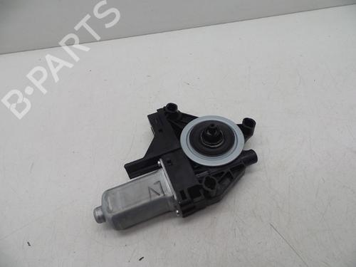 Used Electronic module Electronic module VOLVO V40 Hatchback (525) T2 GTDi (120 hp) 18615405 18615405