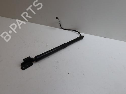 Used Tailgate lift support VOLVO XC60 I SUV (156) D4 AWD (190 hp) 22647514