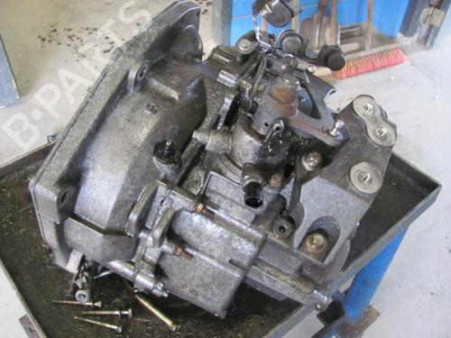 Used Gearbox Gearbox SAAB 9-3 (YS3F, E79, D79, D75) 1.9 TiD (120 hp) 18612362 18612362