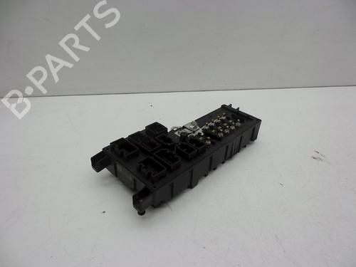 Used Fuse box Fuse box VOLVO V70 II (285) D5 (163 hp) 18624203 18624203