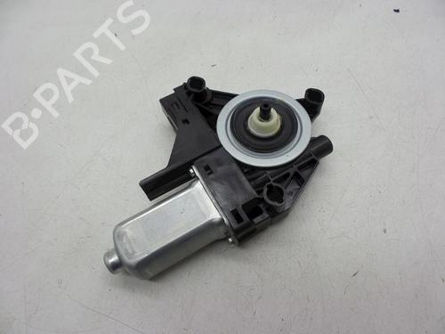 other-volvo-v40-hatchback-525-d2-31255361-2012-2013-2014-2015-2016-2017-2018-2019-18621032 main image