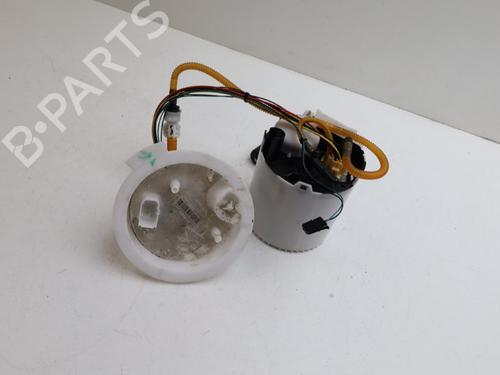Used Fuel pump VOLVO V60 II (225) T6 Plug-in Hybrid AWD (340 hp) 29854815