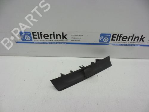 Midtkonsoll Midtkonsoll VOLVO V70 II (285) 2.4 T (200 hp) 18628644 18628644