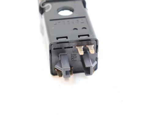 Switch SAAB 9-3 Cabriolet (YS3D) 2.0 Turbo | BP24354529I30 