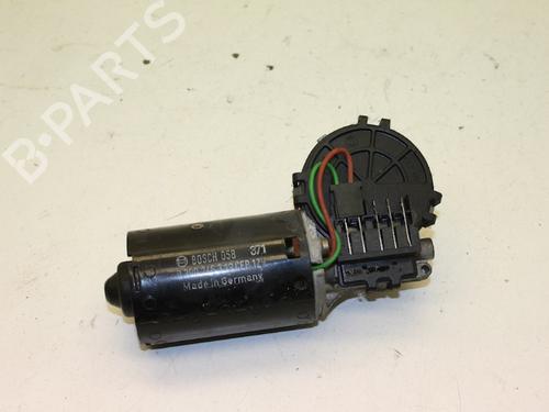 Used Front wiper motor Front wiper motor VOLVO 460 (464) 2.0 (110 hp) 18611702 18611702