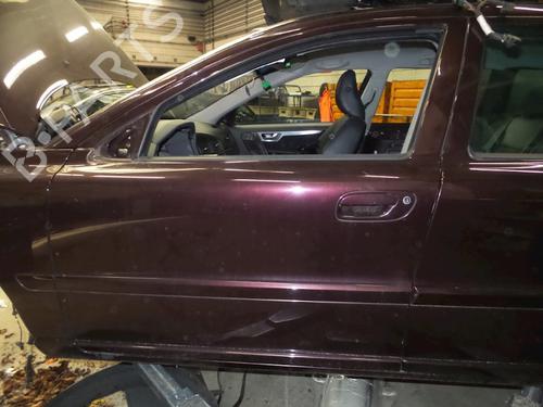 Used Left front door VOLVO V70 II (285) D5 (185 hp) 18623197