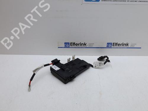 Used Fuse box Fuse box 18635363 18635363