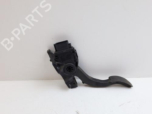 Used Pedal Pedal VOLVO V70 III (135) 2.0 D (136 hp) 33736002 33736002