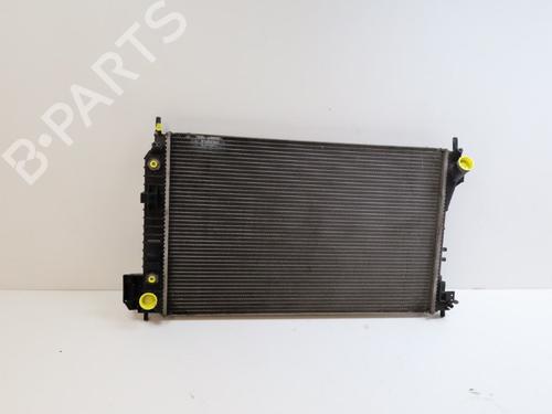 Used Water radiator Water radiator SAAB 9-3 Convertible (YS3F) 2.0 t (210 hp) 22903035 22903035
