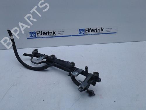 Used Injection rail VOLVO 940 II Estate (945) 2.3 ti (135 hp) 18632670