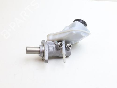 Used Brake master cylinder VOLVO V60 I Cross Country (157) D4 (190 hp) 23193520