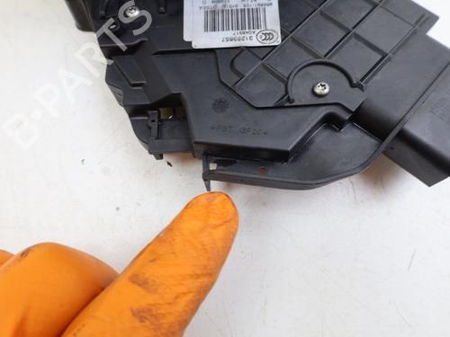 Venstre fortil lås VOLVO V70 III (135) 2.0 T (203 hp) 32087194