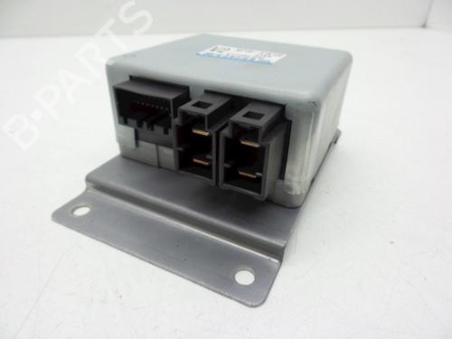 Used Electronic module OPEL AGILA (B) (H08) 1.2 (F68) (86 hp) 18622238