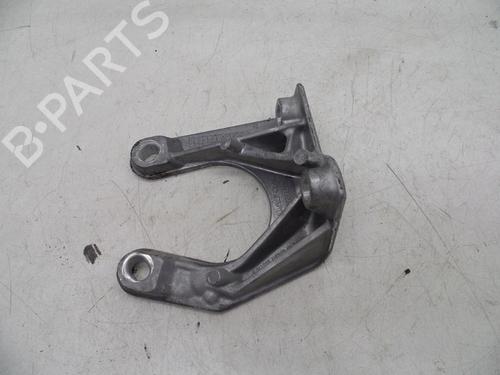 Used Engine mount Engine mount VOLVO XC60 I SUV (156) 2.4 D / D3 / D4 AWD (163 hp) 18614032 18614032