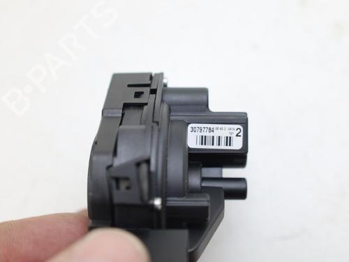 Switch VOLVO V50 (545) D5 | BP38013734I30 - Image 3