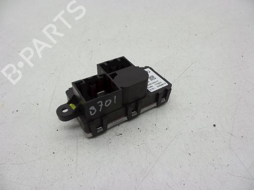 Used Heater resistor Heater resistor VOLVO V40 Hatchback (525) T3 (152 hp) 18624870 18624870