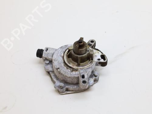 Used Vacuum pump Vacuum pump VOLVO V40 Hatchback (525) T3 GTDi (150 hp) 18637819 18637819