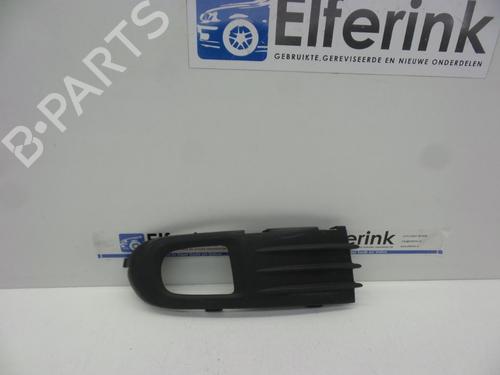 Used Grille VOLVO V50 (545) 2.4 (140 hp) 18628818