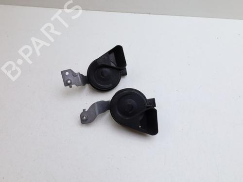 Used Horn MERCEDES-BENZ C-CLASS (W205) C 180 (205.040, 205.140) (156 hp) 31956661